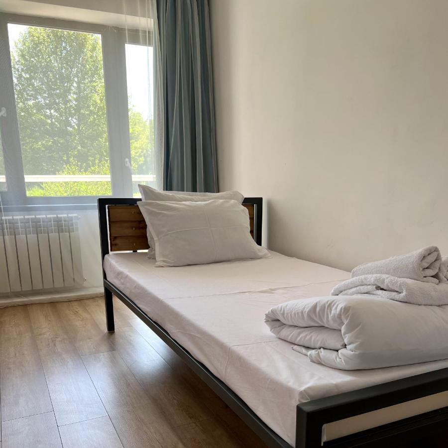 Tourist Hotel Shymkent Ngoại thất bức ảnh