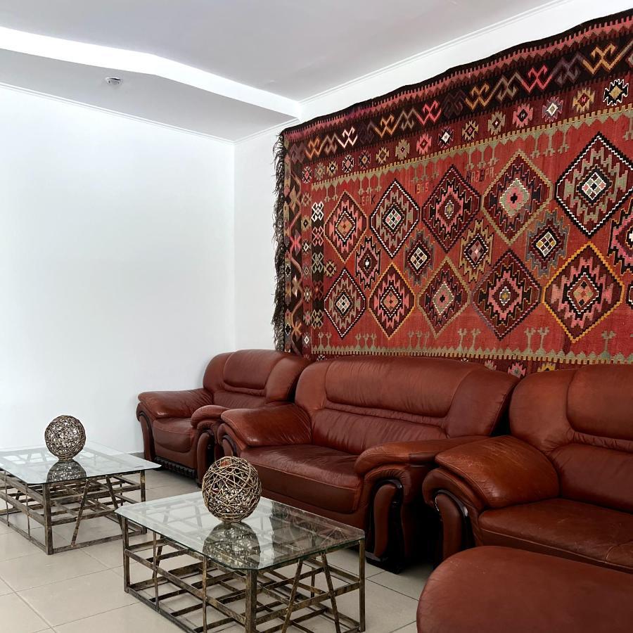 Tourist Hotel Shymkent Ngoại thất bức ảnh
