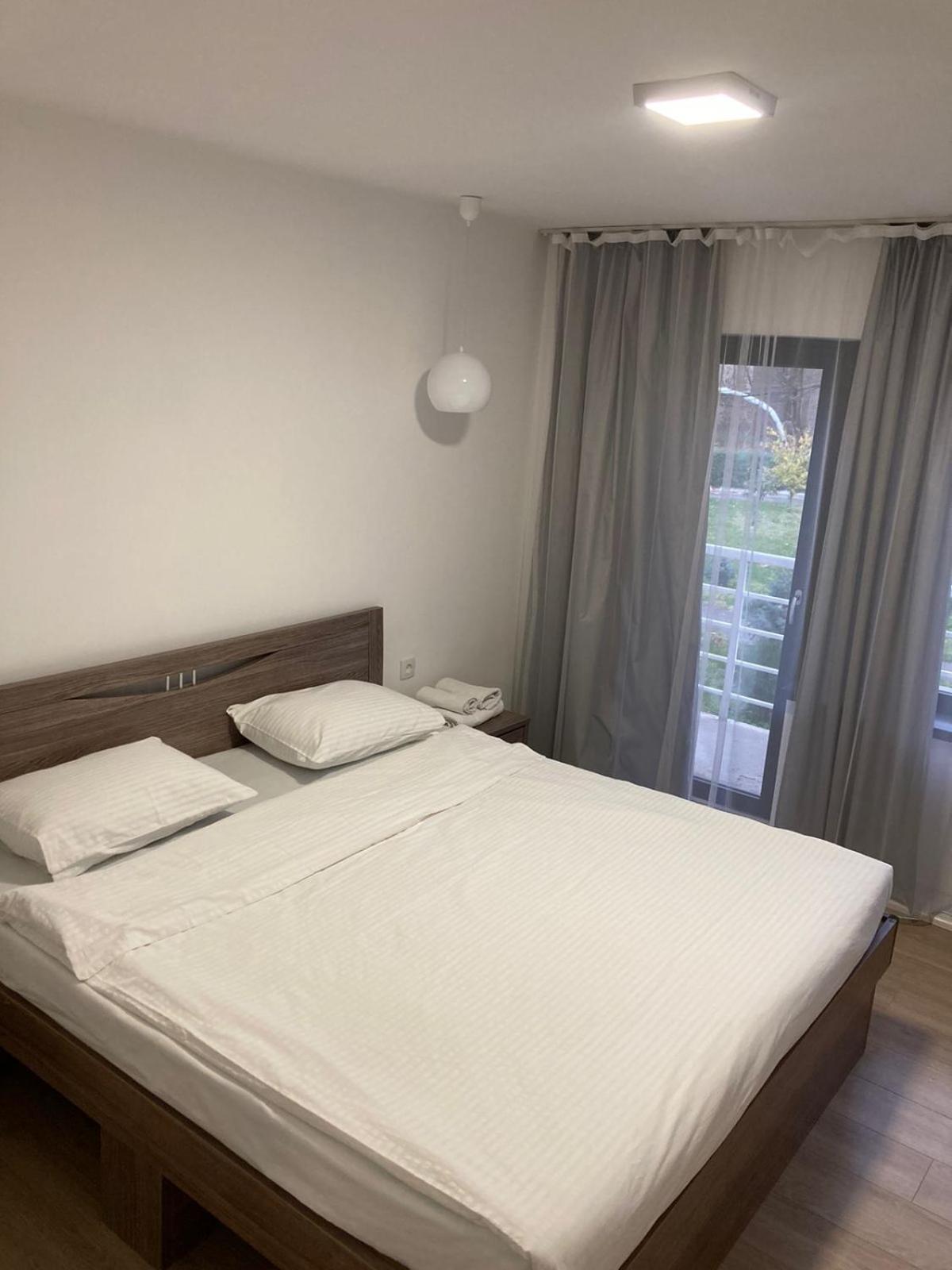 Tourist Hotel Shymkent Ngoại thất bức ảnh
