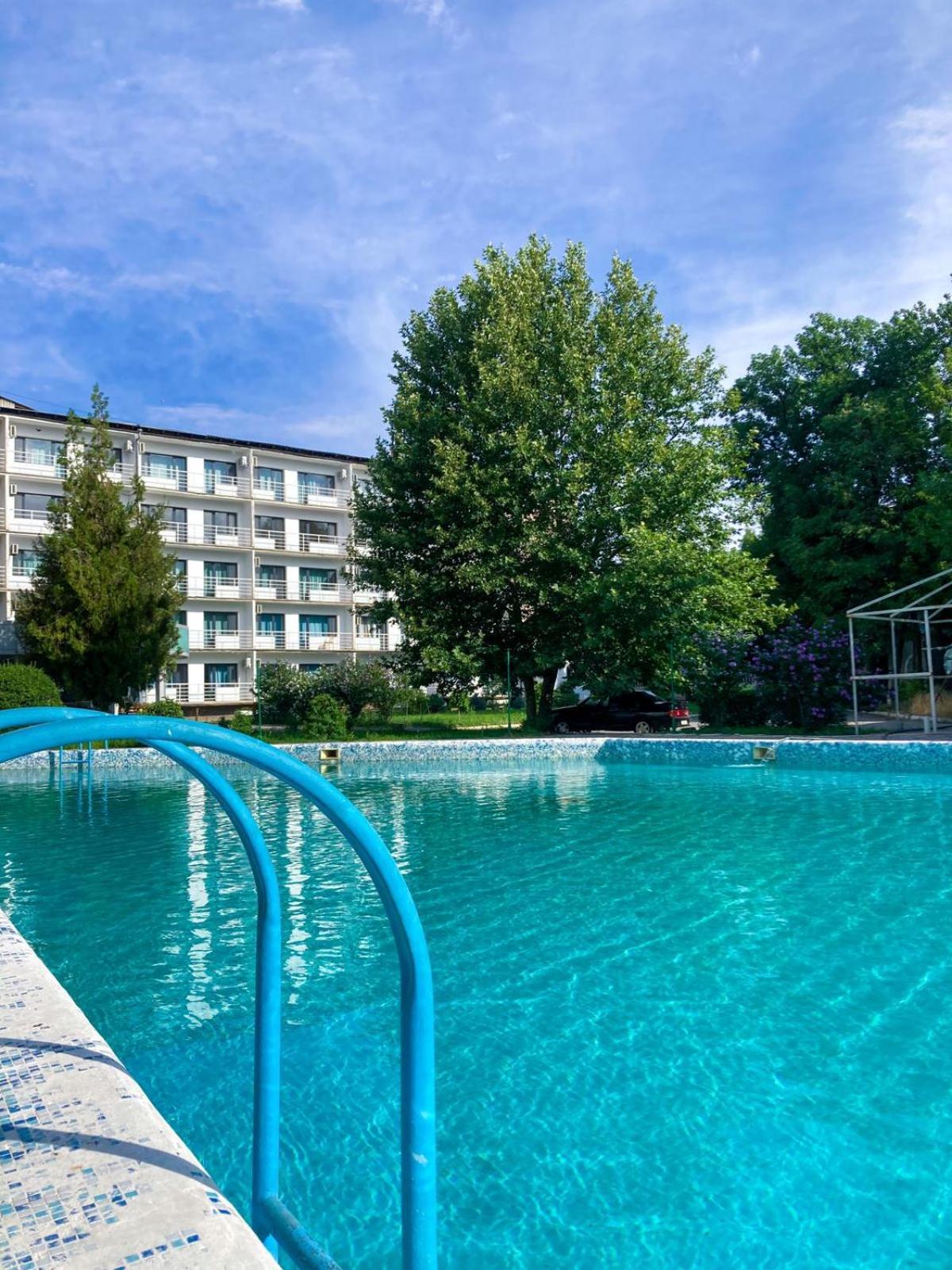 Tourist Hotel Shymkent Ngoại thất bức ảnh