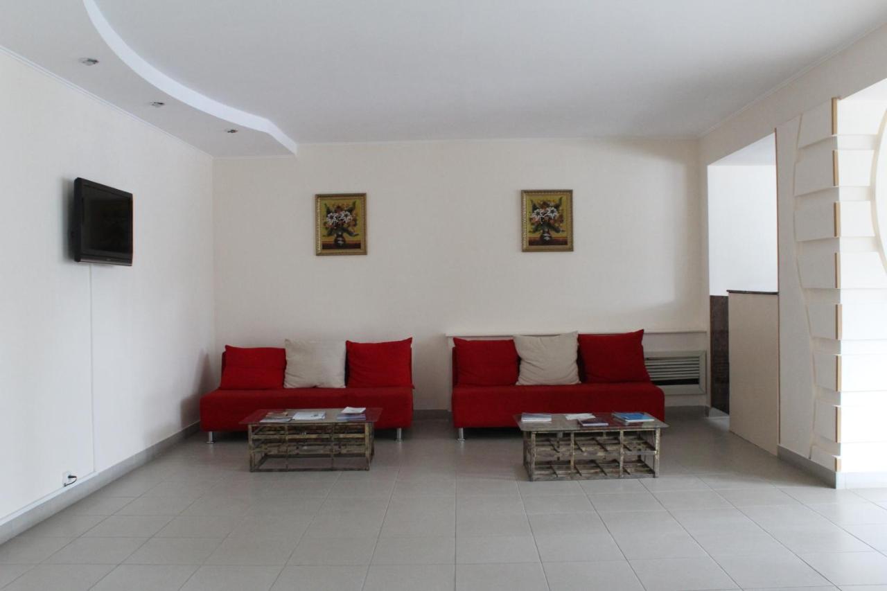 Tourist Hotel Shymkent Ngoại thất bức ảnh